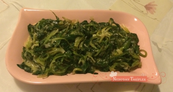 Salata tarifi. kara hindiba salatas, radika salatas.
